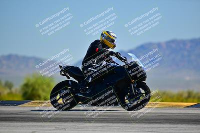 media/Mar-25-2024-Moto Forza (Mon) [[8d4319bd68]]/4-Novice Group/Session 2 (Turn 9 Side)/